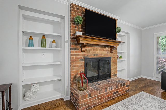 7703 RIVER BEND DR, Germantown, TN 38138
