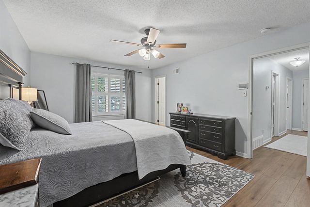 7703 RIVER BEND DR, Germantown, TN 38138