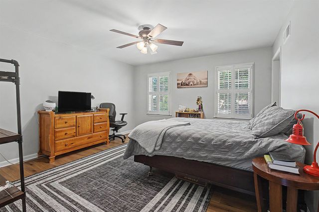 7703 RIVER BEND DR, Germantown, TN 38138