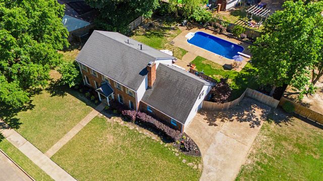 7703 RIVER BEND DR, Germantown, TN 38138
