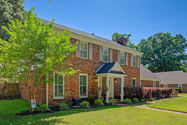 7703 RIVER BEND DR, Germantown, TN 38138