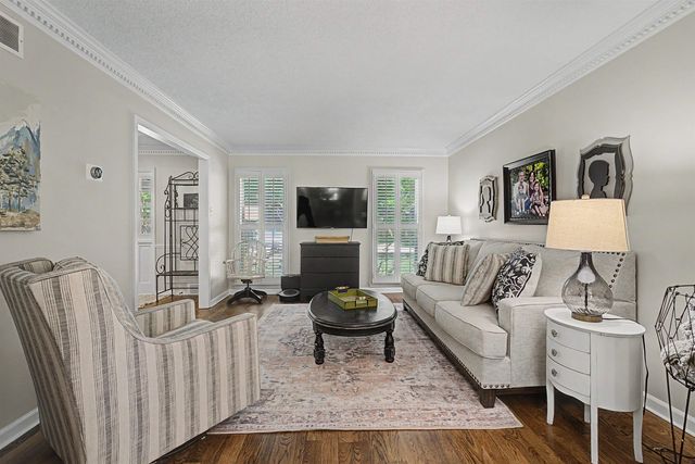 7703 RIVER BEND DR, Germantown, TN 38138