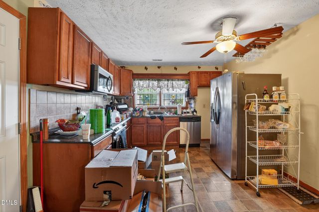 1082 Quail Meadow Drive, Fayetteville, NC 28314