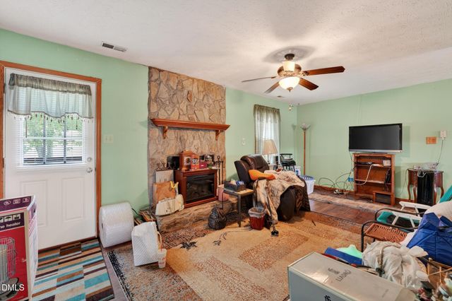 1082 Quail Meadow Drive, Fayetteville, NC 28314