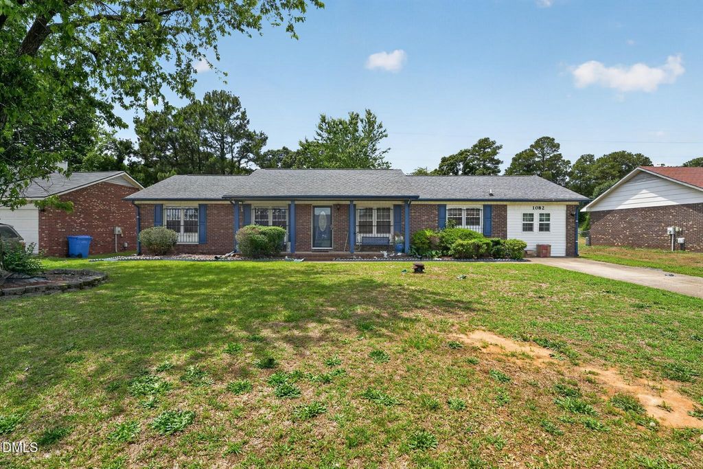 1082 Quail Meadow Drive, Fayetteville, NC 28314