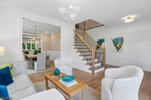 31 Verona Rd, New Providence Boro, NJ 07974