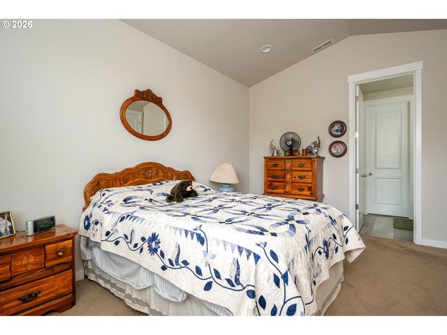 2688 Ne CURRIN CREEK Dr, Estacada, OR 97023