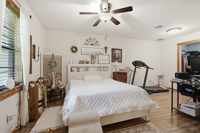 14702 S 334th East Avenue, Coweta, OK 74429