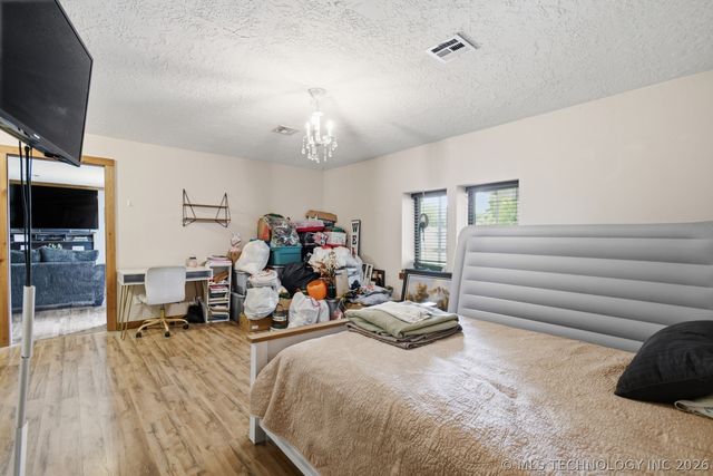 14702 S 334th East Avenue, Coweta, OK 74429