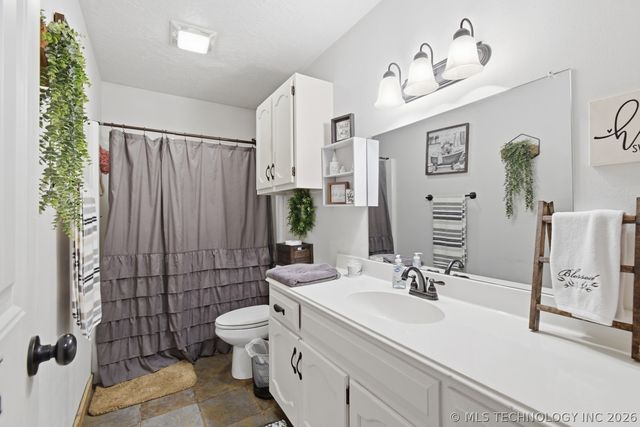 14702 S 334th East Avenue, Coweta, OK 74429