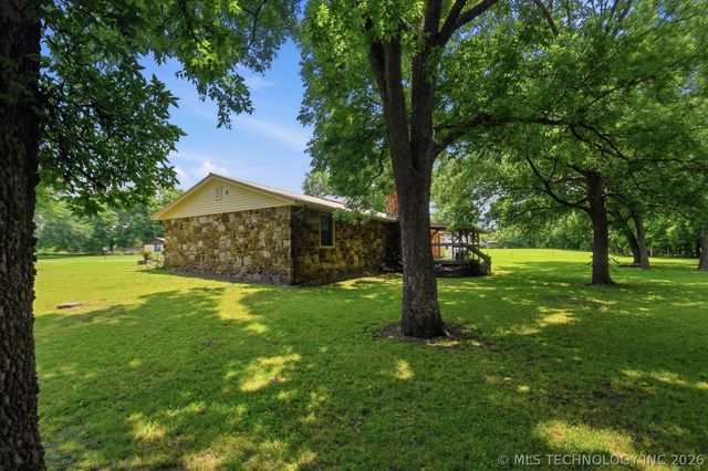 14702 S 334th East Avenue, Coweta, OK 74429