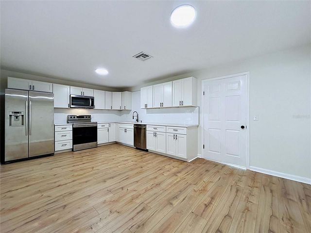 524 EAST AVENUE, Brooksville, FL 34601