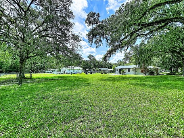 524 EAST AVENUE, Brooksville, FL 34601