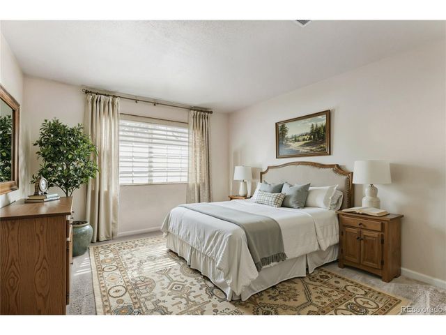 12662 E Warren Dr B, Aurora, CO 80014