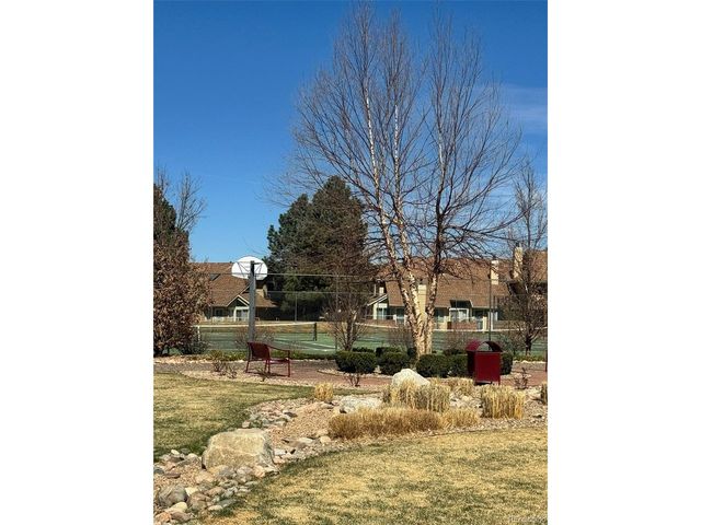 12662 E Warren Dr B, Aurora, CO 80014