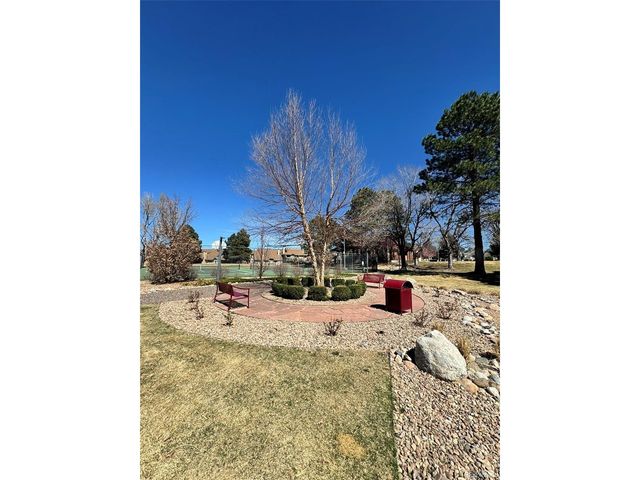 12662 E Warren Dr B, Aurora, CO 80014