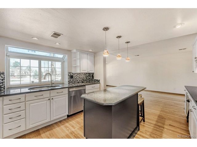 12662 E Warren Dr B, Aurora, CO 80014