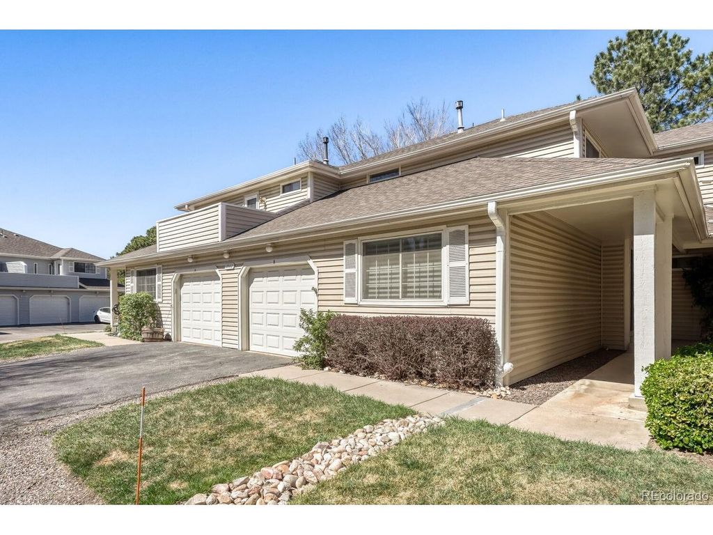 12662 E Warren Dr B, Aurora, CO 80014