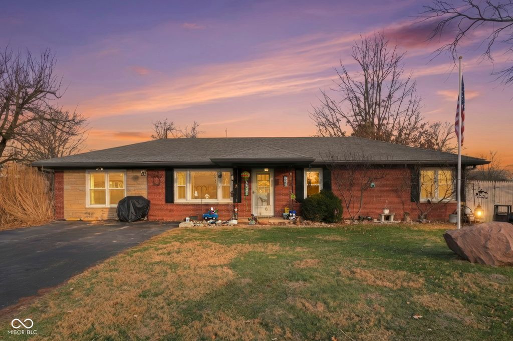 60 Terrace Drive, Monrovia, IN 46157