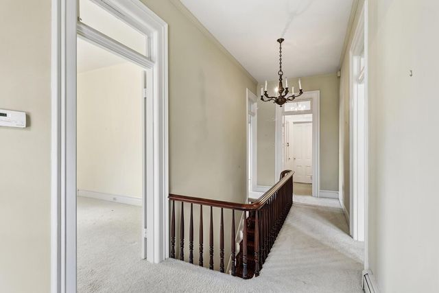 915 11th St, Sacramento, CA 95814