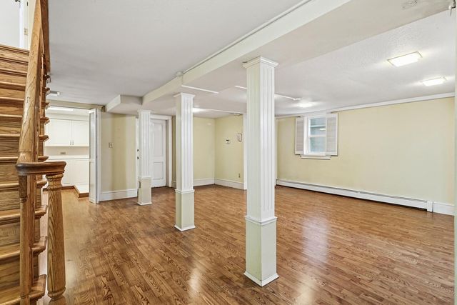 915 11th St, Sacramento, CA 95814