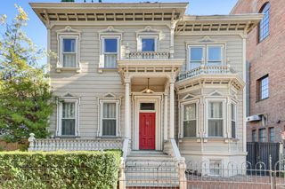 915 11th St, Sacramento, CA 95814