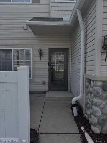 26654 Kirkway Circle, Woodhaven, MI 48183
