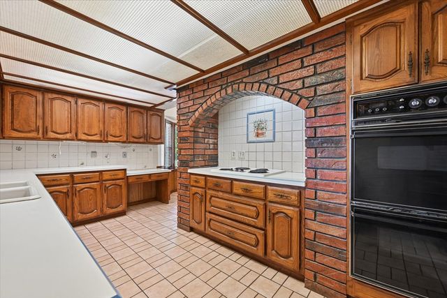 2531 S 96th East Avenue, Tulsa, OK 74129