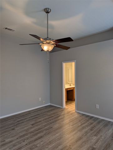 103 Clover Leaf Lane, Red Oak, TX 75154