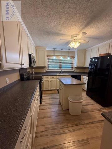 687 Harper Street, Jesup, GA 31546