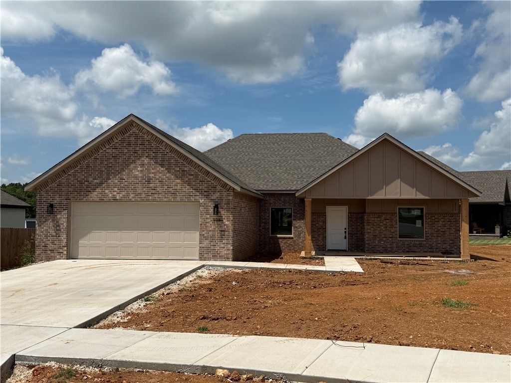 103 W Watson Lane, Farmington, AR 72730