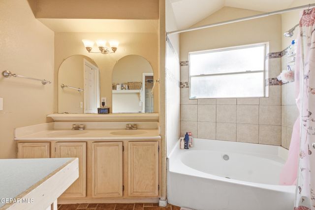 11928 McAuliffe Drive, El Paso, TX 79936
