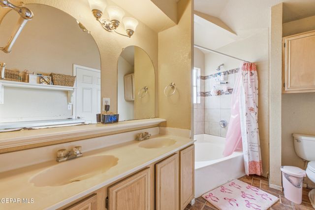 11928 McAuliffe Drive, El Paso, TX 79936
