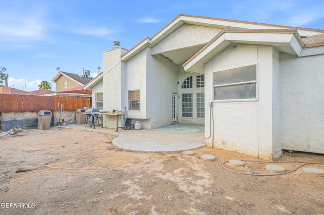 11928 McAuliffe Drive, El Paso, TX 79936