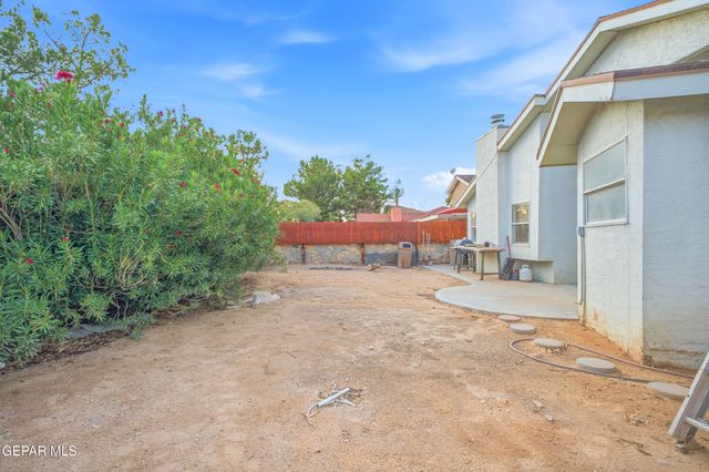 11928 McAuliffe Drive, El Paso, TX 79936