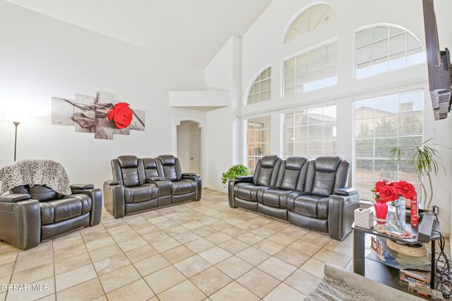 11928 McAuliffe Drive, El Paso, TX 79936