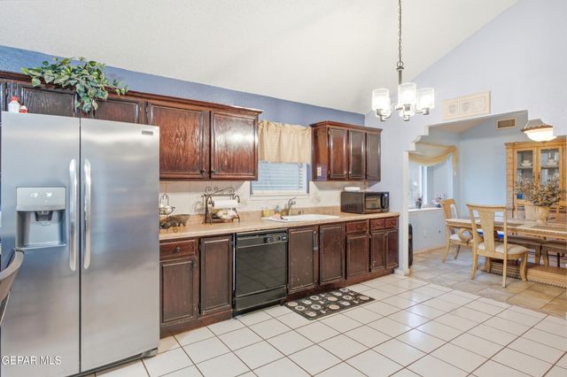11928 McAuliffe Drive, El Paso, TX 79936