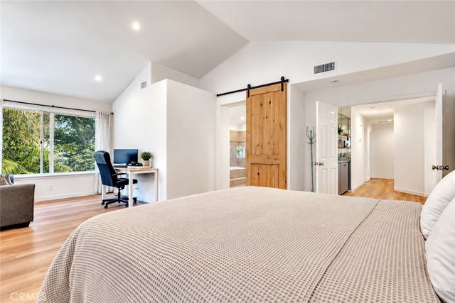 5038 Durant Court, Oak Park, CA 91377