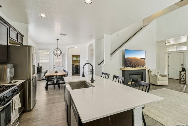 8335 Angelina Parke, San Antonio, TX 78254