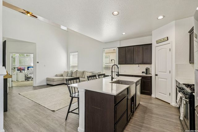 8335 Angelina Parke, San Antonio, TX 78254