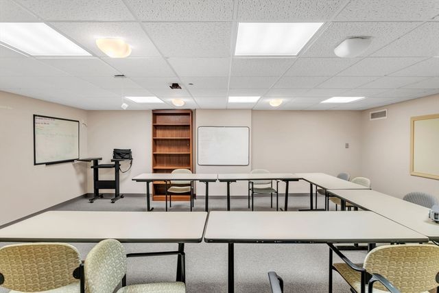 1351 Main St, Springfield, MA 01103