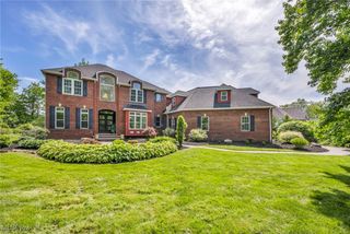 2344 Country Brook Drive, Hinckley, OH 44233