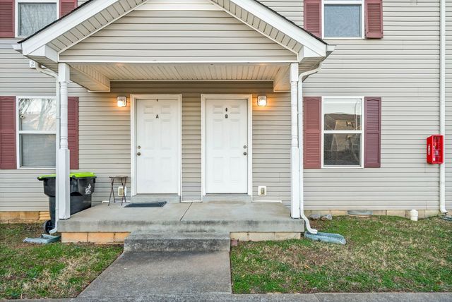 2809 Cobalt Dr, Clarksville, TN 37040