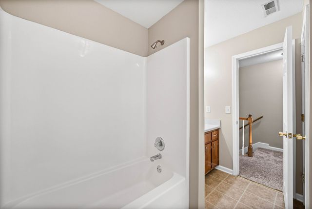 2809 Cobalt Dr, Clarksville, TN 37040
