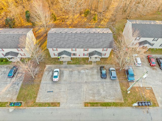 2809 Cobalt Dr, Clarksville, TN 37040