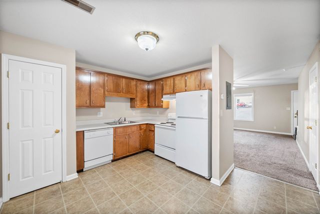 2809 Cobalt Dr, Clarksville, TN 37040