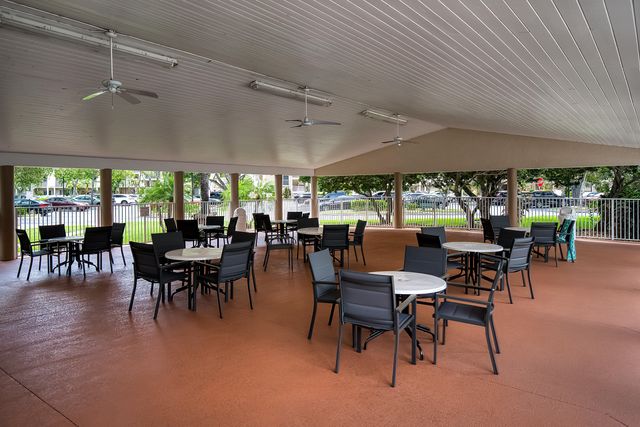 7904 Trent Drive 410, Tamarac, FL 33321