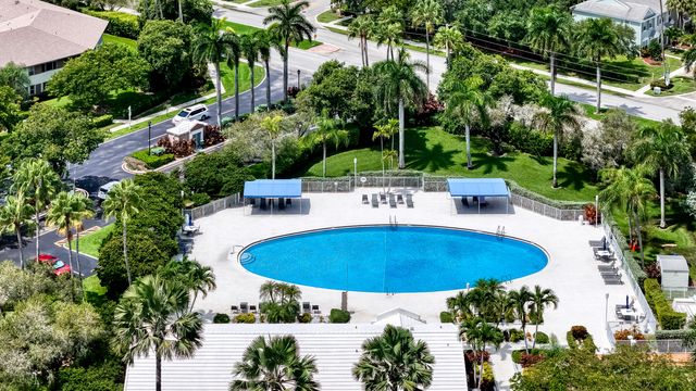 7904 Trent Drive 410, Tamarac, FL 33321