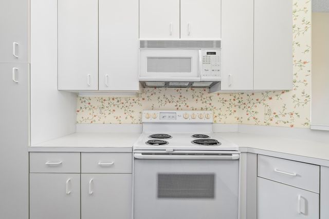 7904 Trent Drive 410, Tamarac, FL 33321