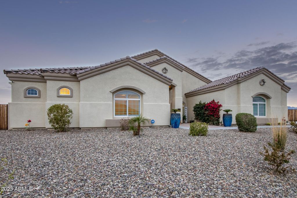 13621 W TUCKEY Court, Glendale, AZ 85307 — photo 4